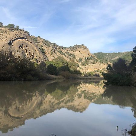 Studio Apartment In Ardales, Cerca El Caminito Del Rey Y Embalses Exterior foto